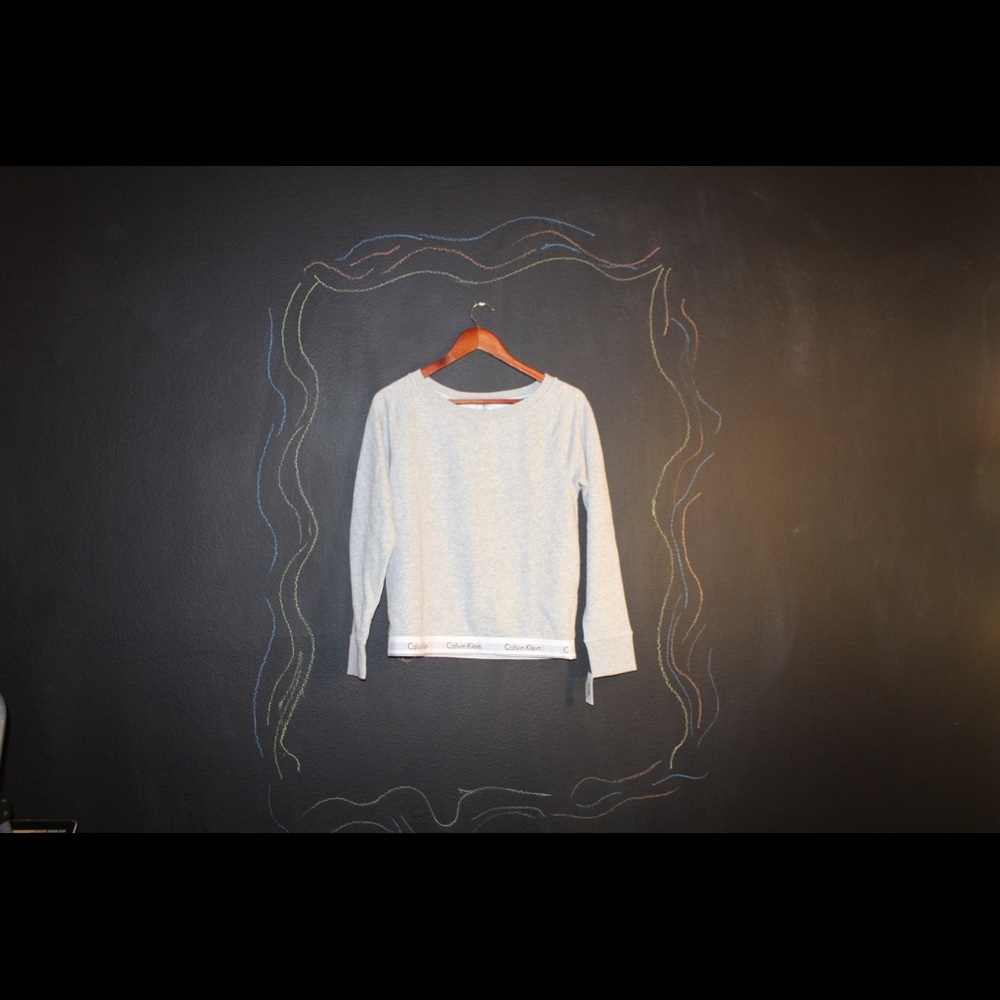 Women’s Cropped Calvin Klein Seater